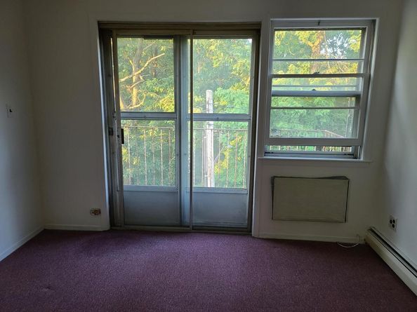 85-10 165 Street, Jamaica NY 11432