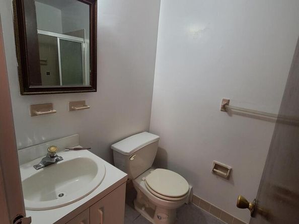85-10 165 Street, Jamaica NY 11432