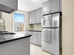 67-30 Clyde Street 6W, Forest Hills NY 11375