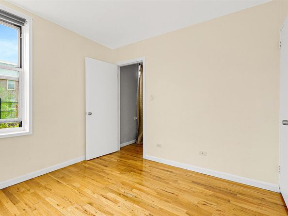 67-30 Clyde Street 6W, Forest Hills NY 11375