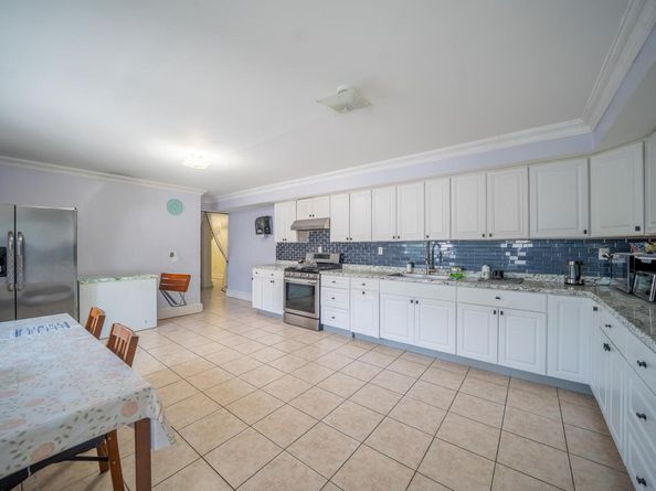 580 Valley Avenue, Yonkers NY 10703