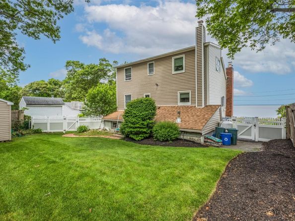 26 Point Breeze Drive, Rocky Point NY 11778