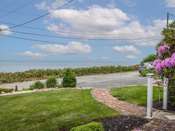 26 Point Breeze Drive, Rocky Point NY 11778