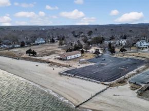 5225 Peconic Bay Boulevard, Laurel NY 11948
