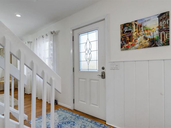 5225 Peconic Bay Boulevard, Laurel NY 11948