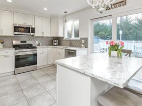 5225 Peconic Bay Boulevard, Laurel NY 11948