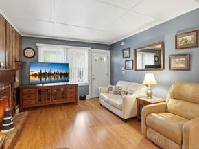 16 Glen Lane, Glenwood Landing NY 11547