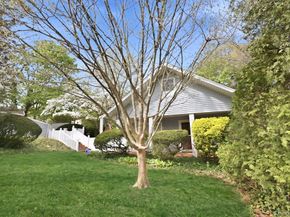 16 Glen Lane, Glenwood Landing NY 11547