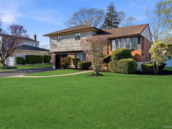 189 Marilynn Street, East Islip NY 11730
