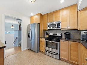 189 Marilynn Street, East Islip NY 11730