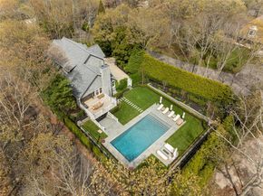 3 Bridies Path, Southampton NY 11968