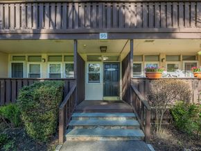 95 Wiltshire Road C12, Scarsdale NY 10583