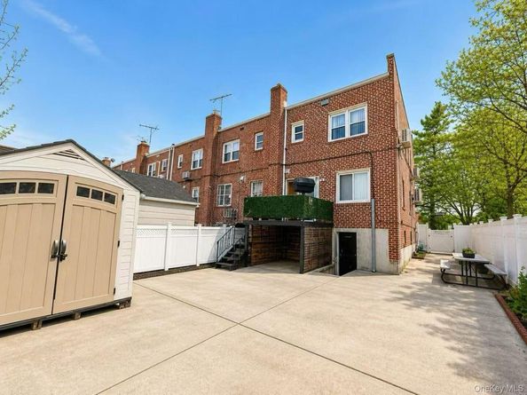 7501 167th Street, Fresh Meadows NY 11366