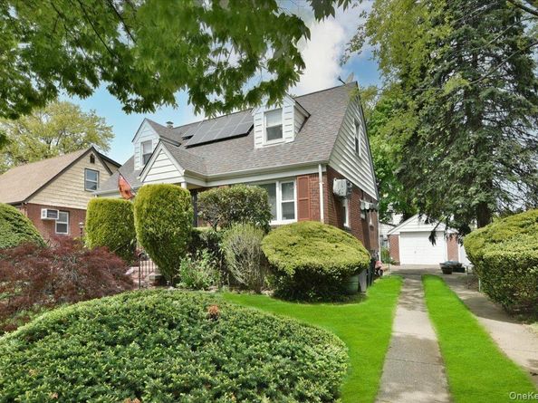 246-35 85th Road, Bellerose NY 11426