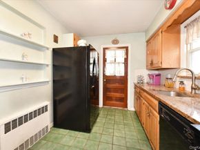 246-35 85th Road, Bellerose NY 11426