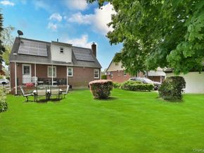 246-35 85th Road, Bellerose NY 11426