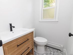 10 Tudor Drive, Stony Brook NY 11790