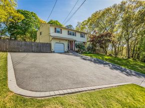 4220 Express Drive S, Ronkonkoma NY 11779
