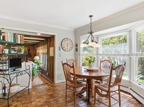 28 King Arthurs Court, Saint James NY 11780