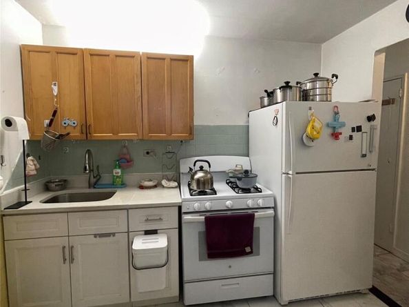 8720 175th Street 6J, Jamaica NY 11432