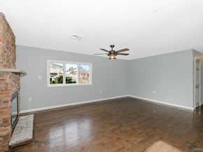 33 E Seacrest Avenue, Lindenhurst NY 11757