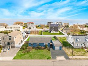 33 E Seacrest Avenue, Lindenhurst NY 11757