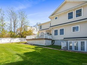 39 Coolidge Avenue, Roslyn Heights NY 11577