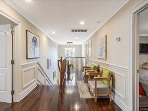 39 Coolidge Avenue, Roslyn Heights NY 11577