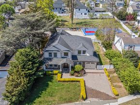 39 Coolidge Avenue, Roslyn Heights NY 11577