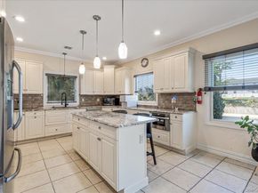 39 Coolidge Avenue, Roslyn Heights NY 11577