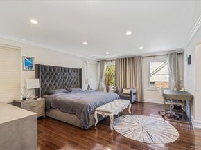 39 Coolidge Avenue, Roslyn Heights NY 11577