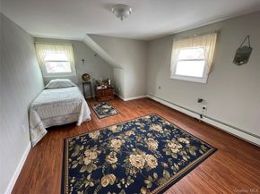 70 E Neptune Avenue, Lindenhurst NY 11757