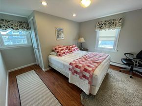 70 E Neptune Avenue, Lindenhurst NY 11757