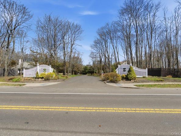 441 S Country Road, East Patchogue NY 11772
