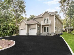 1 Kewanee Road, New Rochelle NY 10804