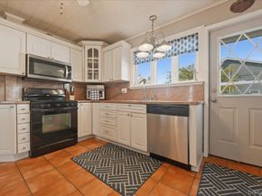 197 S 4th Street, Lindenhurst NY 11757
