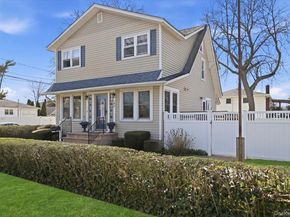 197 S 4th Street, Lindenhurst NY 11757