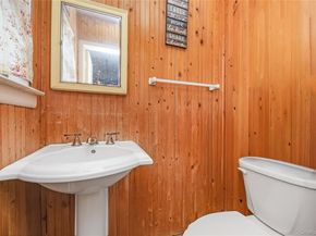6 Evy Court, Sayville NY 11782