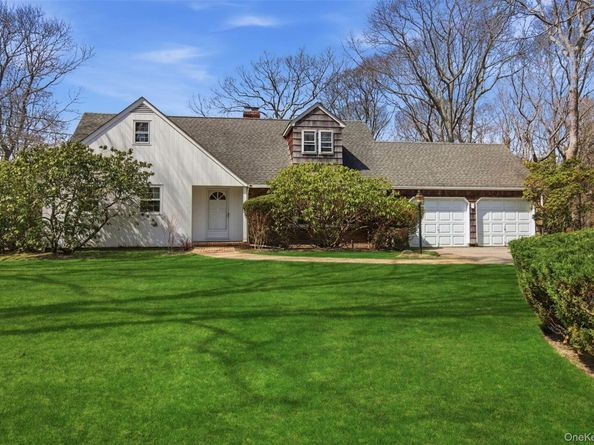 6 Oakland Lane, East Quogue NY 11942