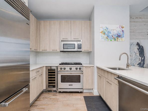 1501 Voorhies Avenue 21B, Brooklyn NY 11235