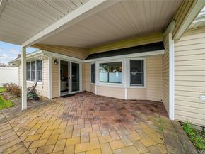 41 Winter Lane, Hicksville NY 11801
