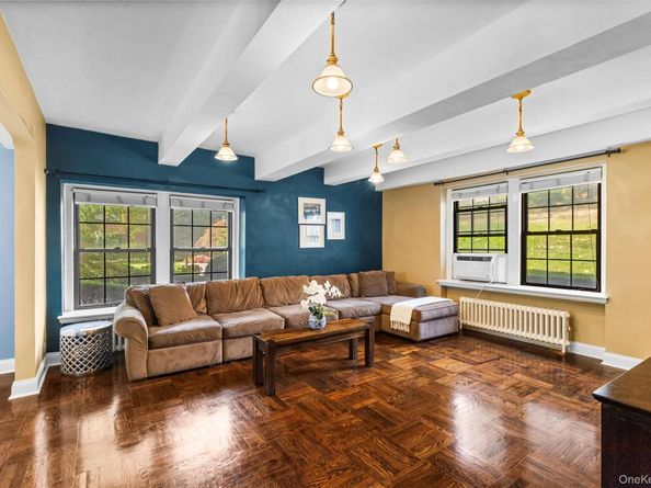174 Garth Road TS, Scarsdale NY 10583