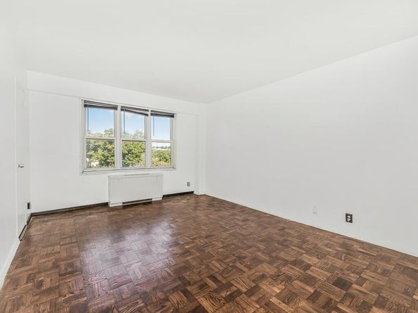 1200 Midland Avenue 10F, Bronxville NY 10708