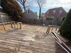 51 Manor Road, Valley Stream NY 11580