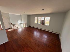 51 Manor Road, Valley Stream NY 11580