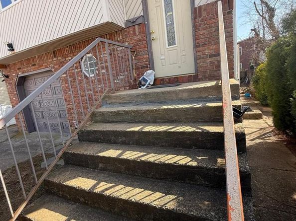 51 Manor Road, Valley Stream NY 11580