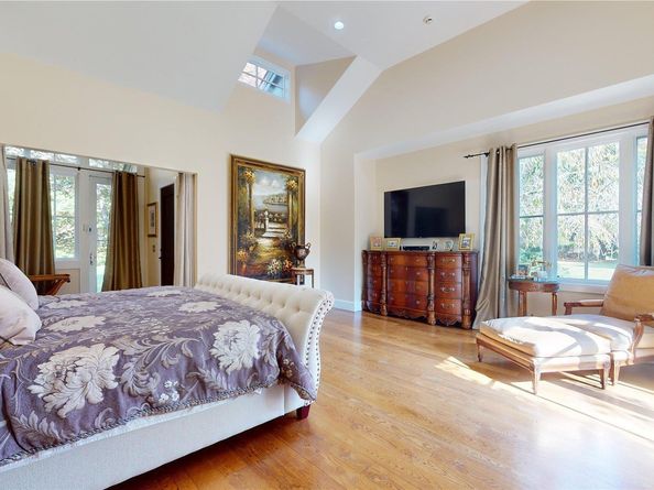 10 Cedar Lane, Remsenburg NY 11960