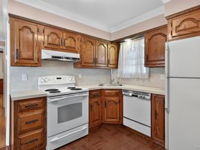88 Philadelphia Avenue, Massapequa Park NY 11762