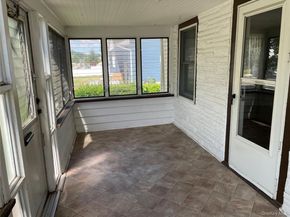 185 Seward Street, West Babylon NY 11704