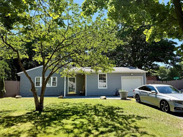 142 Palmer Street, Brentwood NY 11717
